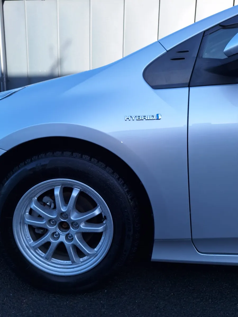 Toyota Prius 2020 - Image 3