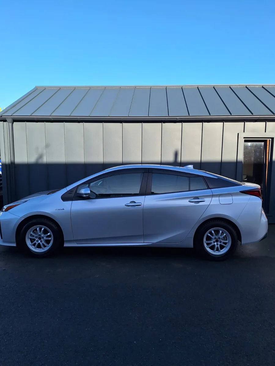 Toyota Prius 2020 - Image 1