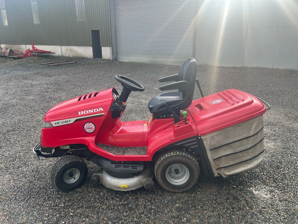HONDA 2417 RIDE ON MOWER - Image 3