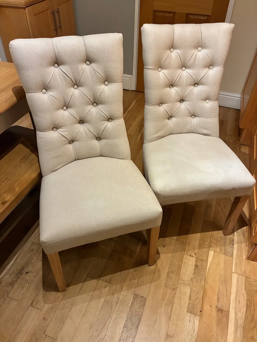 2 dining chairs
