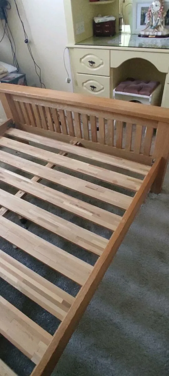 Wooden Bedframe 4'10". - Image 1