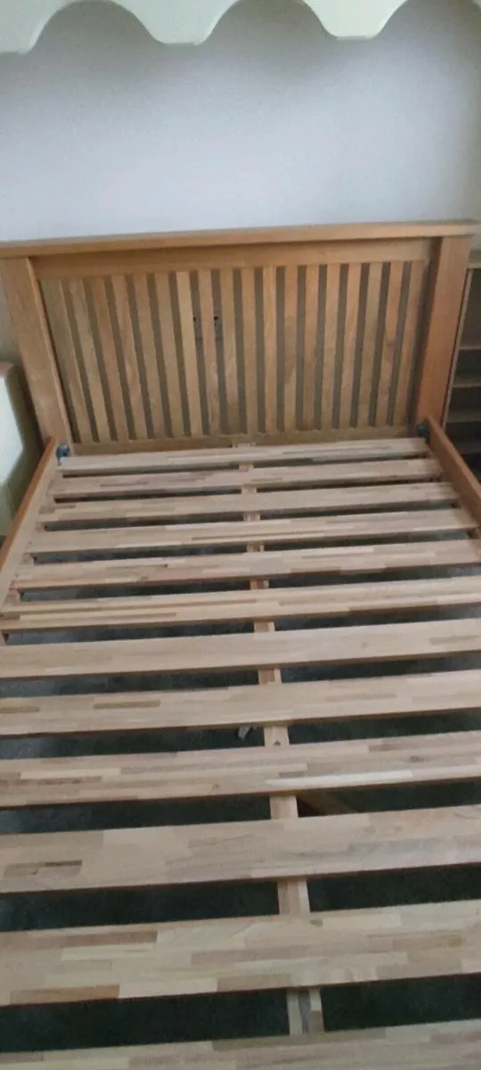 Wooden Bedframe 4'10". - Image 2