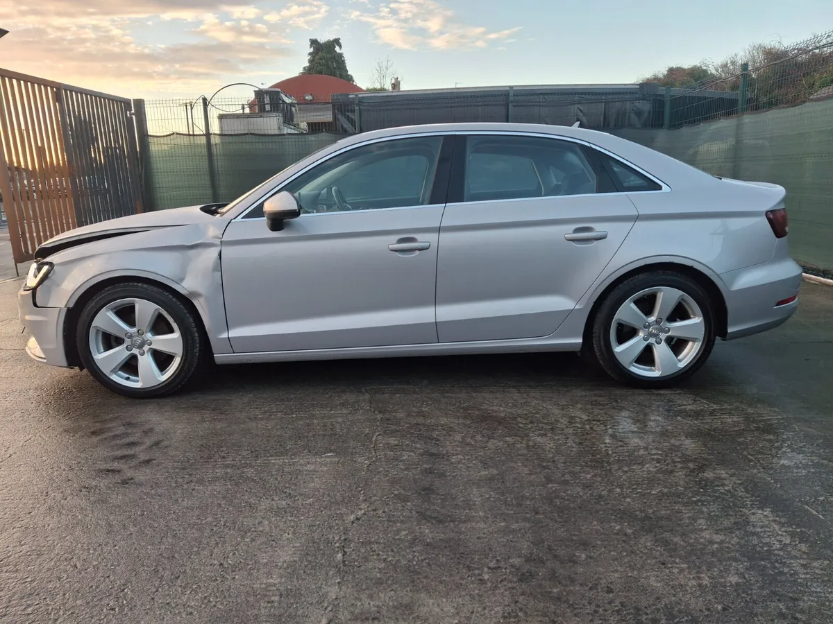 152 Audi A3 1.6 TDI Sport - Image 2