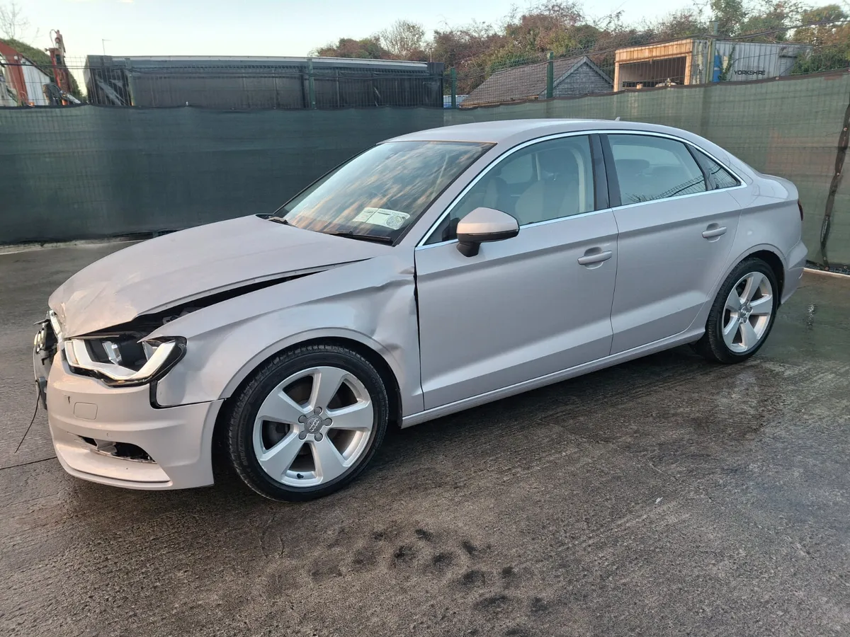 152 Audi A3 1.6 TDI Sport - Image 4