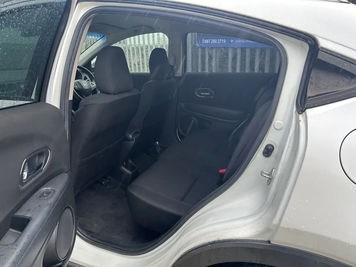 Honda Vezel Self Charging Hybrid 2014 - Image 4