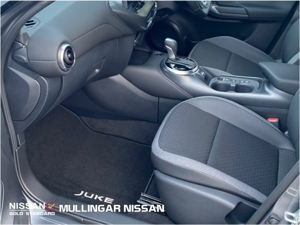 Nissan Juke 1.6SV Premium Hybrid Auto - Check out - Image 4