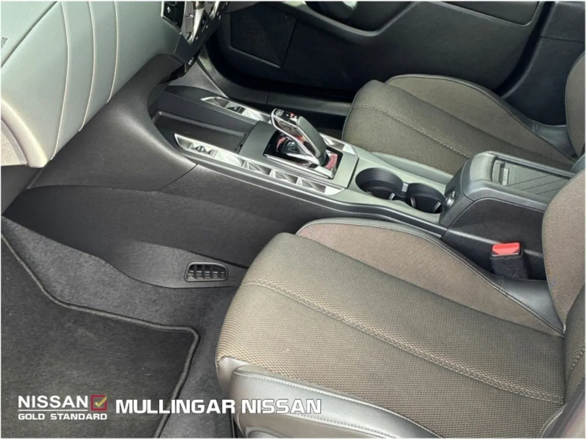 DS Automobiles DS 3 Crossback Prestige EV 50kWh Au - Image 4