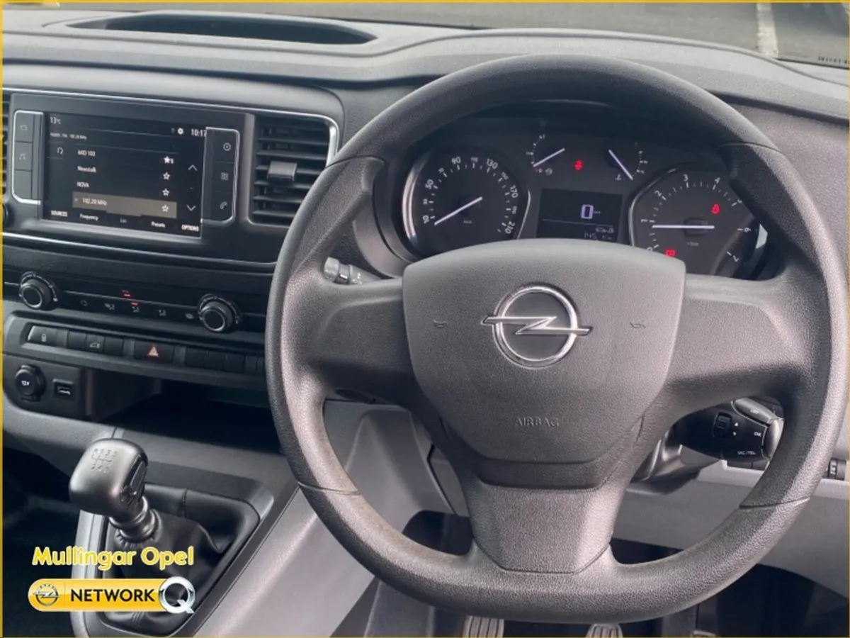 Opel Vivaro Sportive 1.5 L1 H1 120PS - Check out o - Image 2