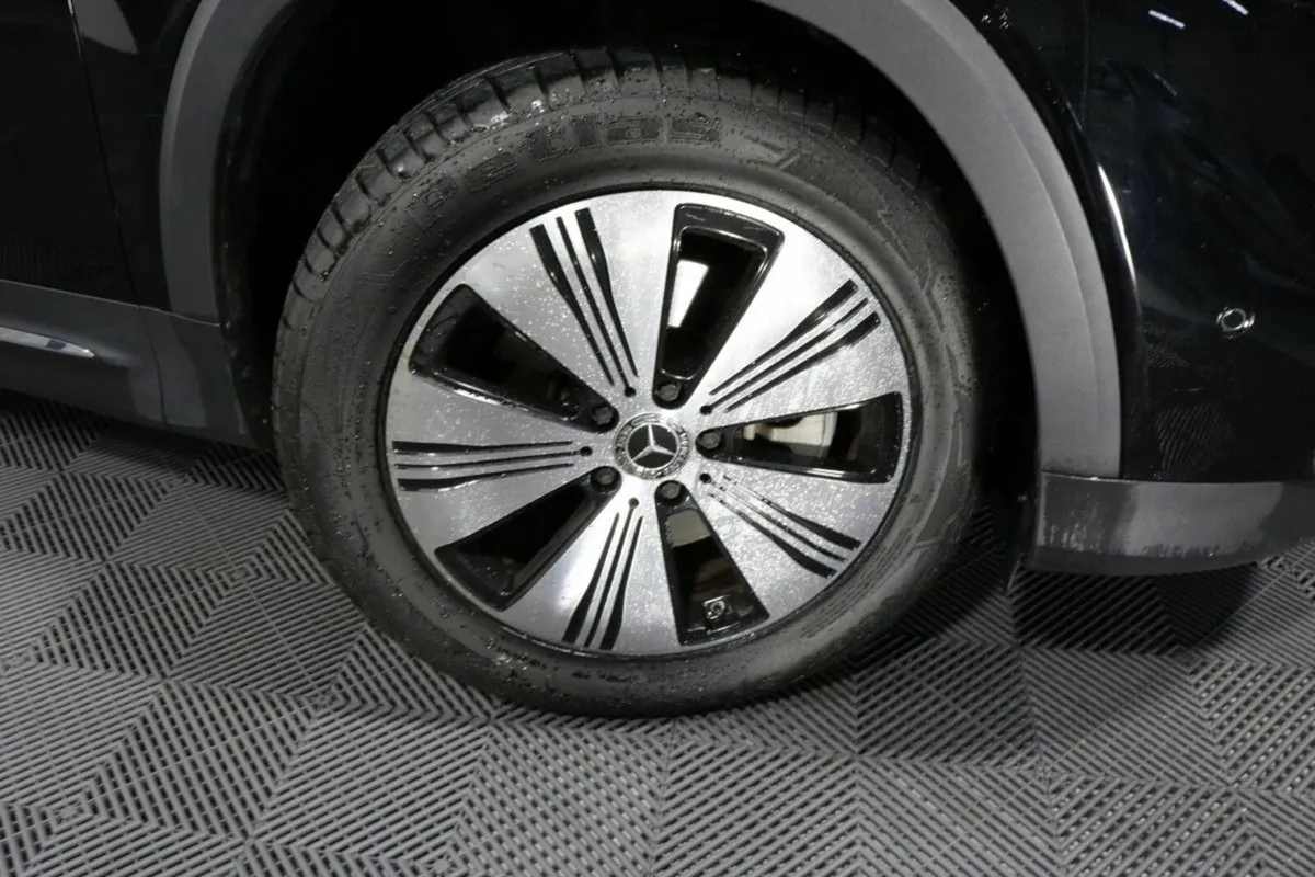 Mercedes-Benz EQB EQB 300 4Matic - Image 3