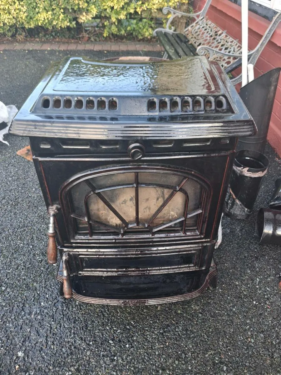 20Kw Stanley watsrford stove - Image 1