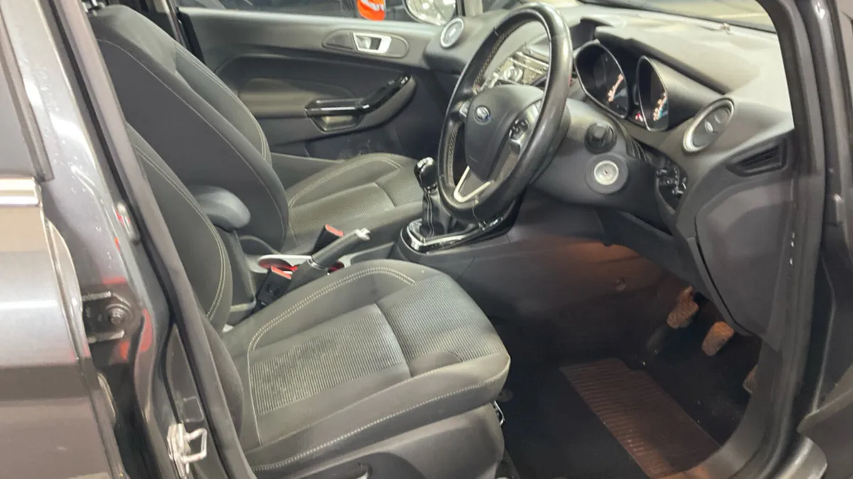 2016 Ford Fiesta Titanium 1.0 Petrol - Image 4