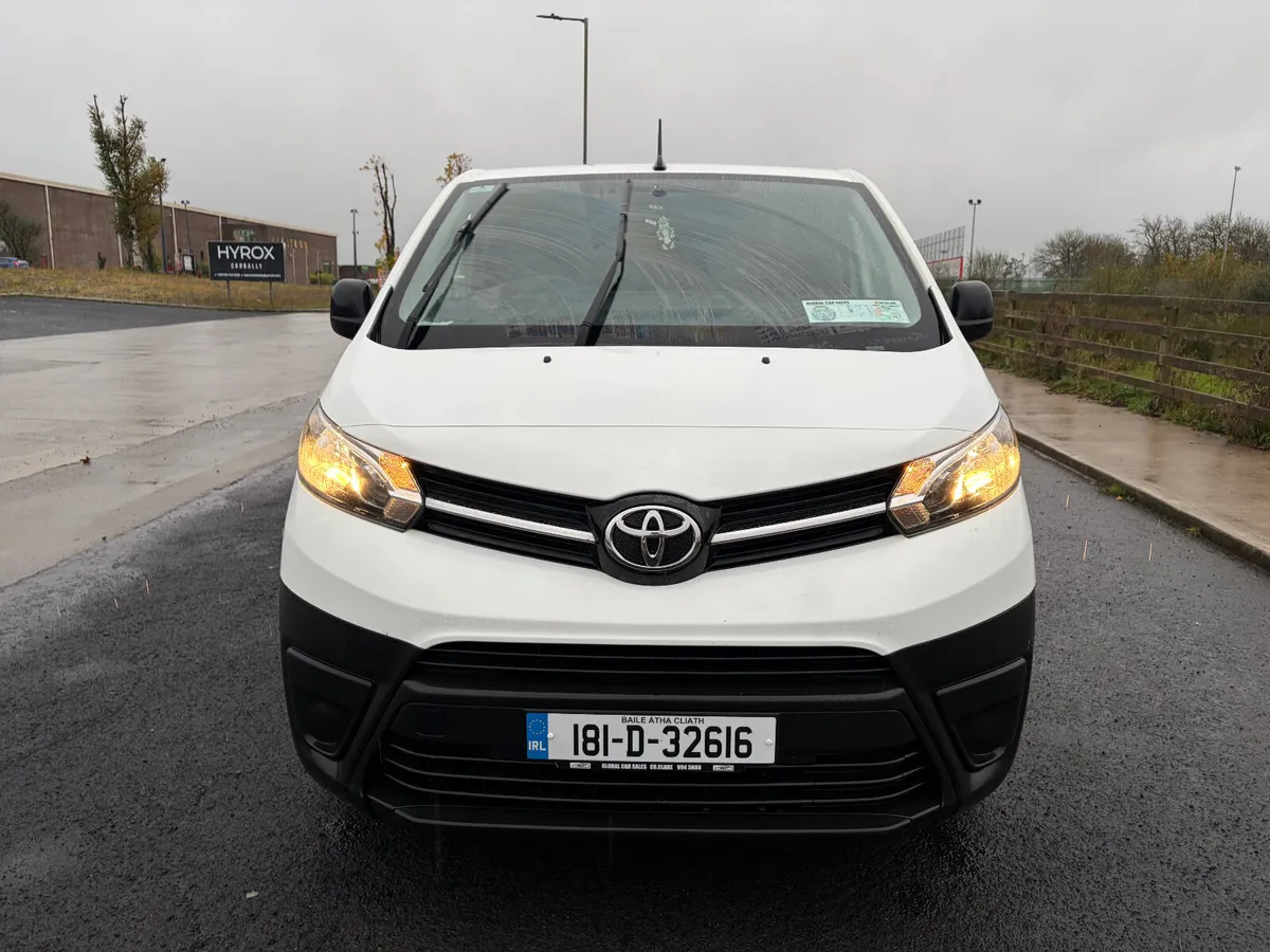 2018 Toyota Proace van twin sliding doors - Image 2