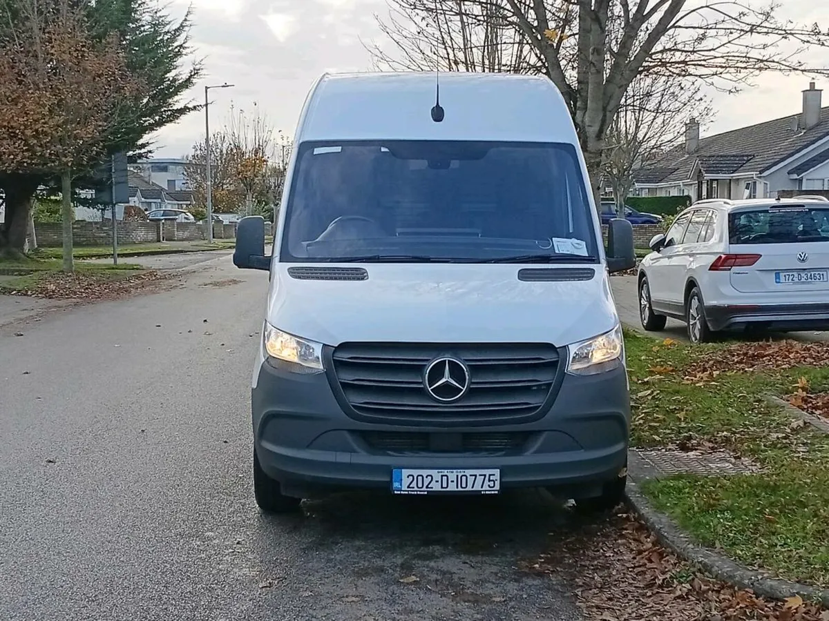 202 Mercedes Sprinter MWB HR 211CDI 140PS Low Kms - Image 2