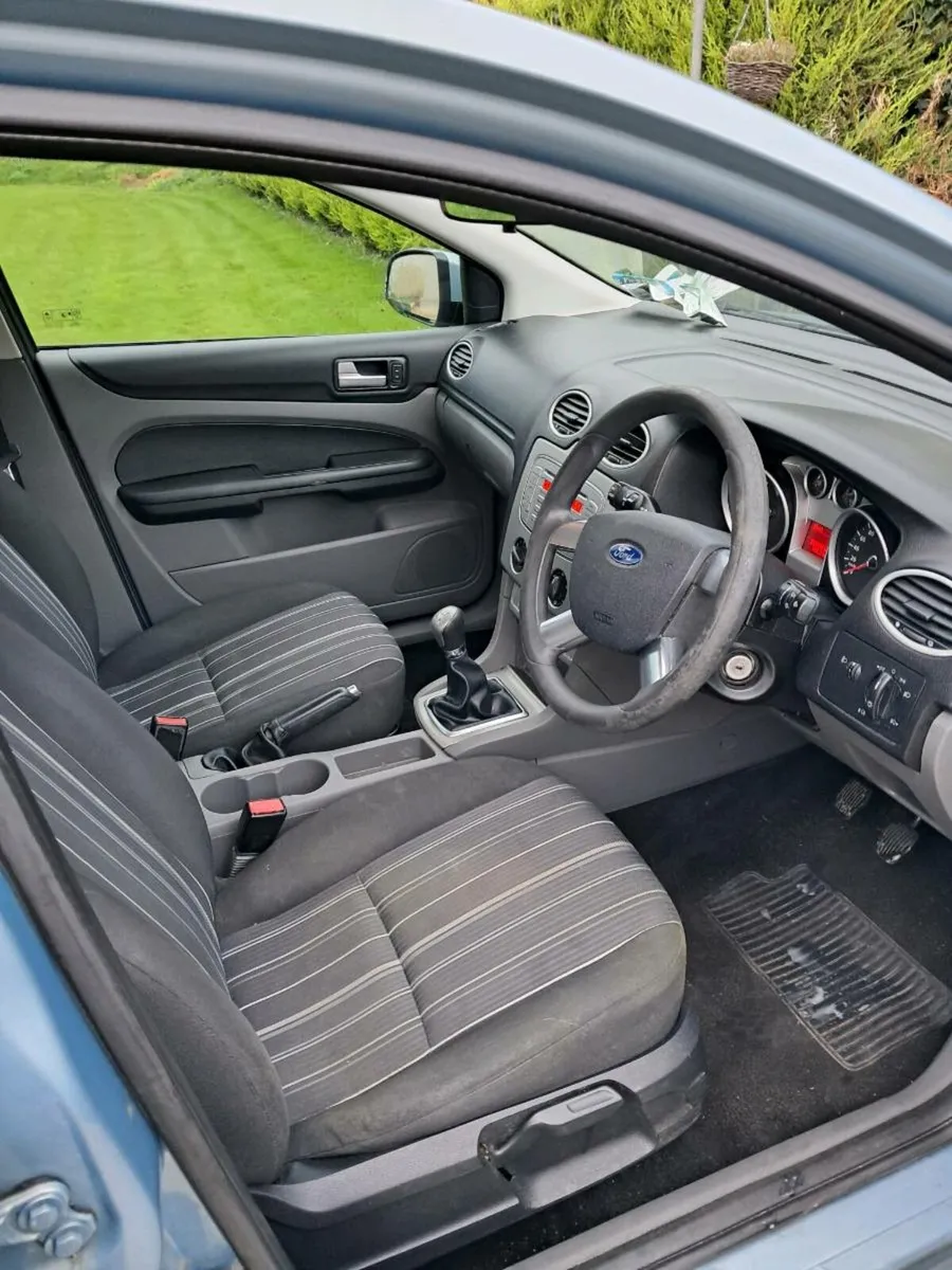 Ford Focus - Image 4