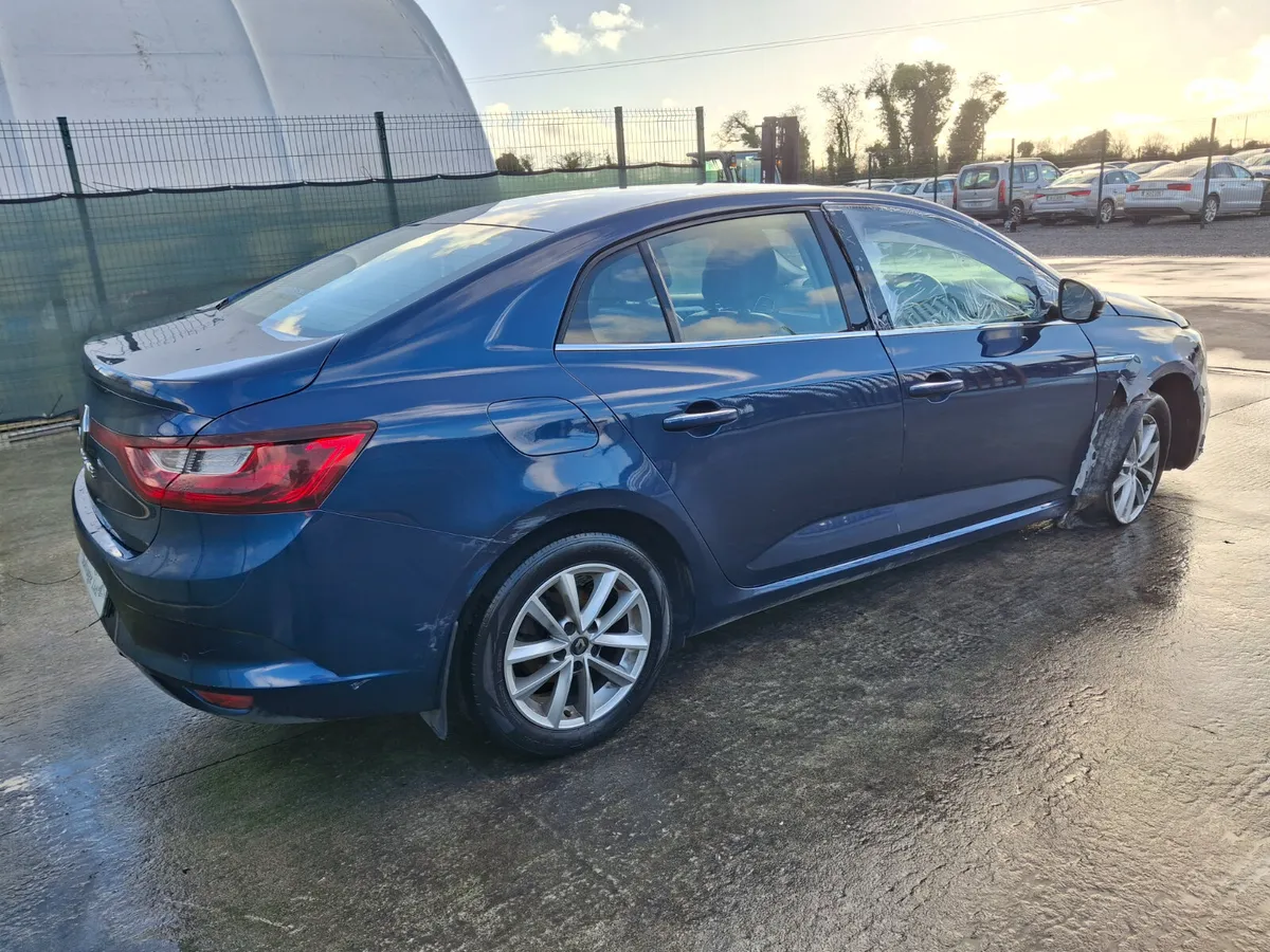 2018 Renault Megane  1.5 Diesel - Image 4