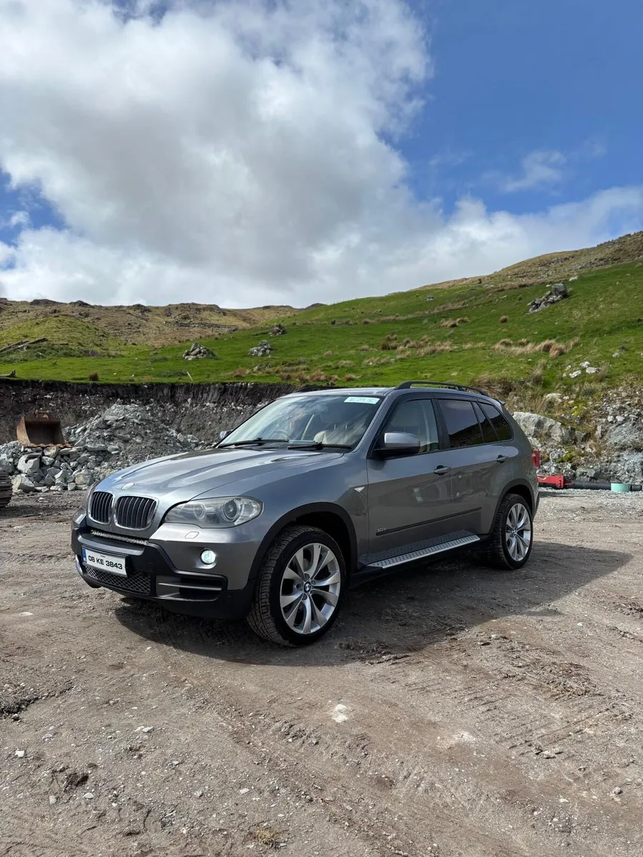 **BMW X5** - Image 3