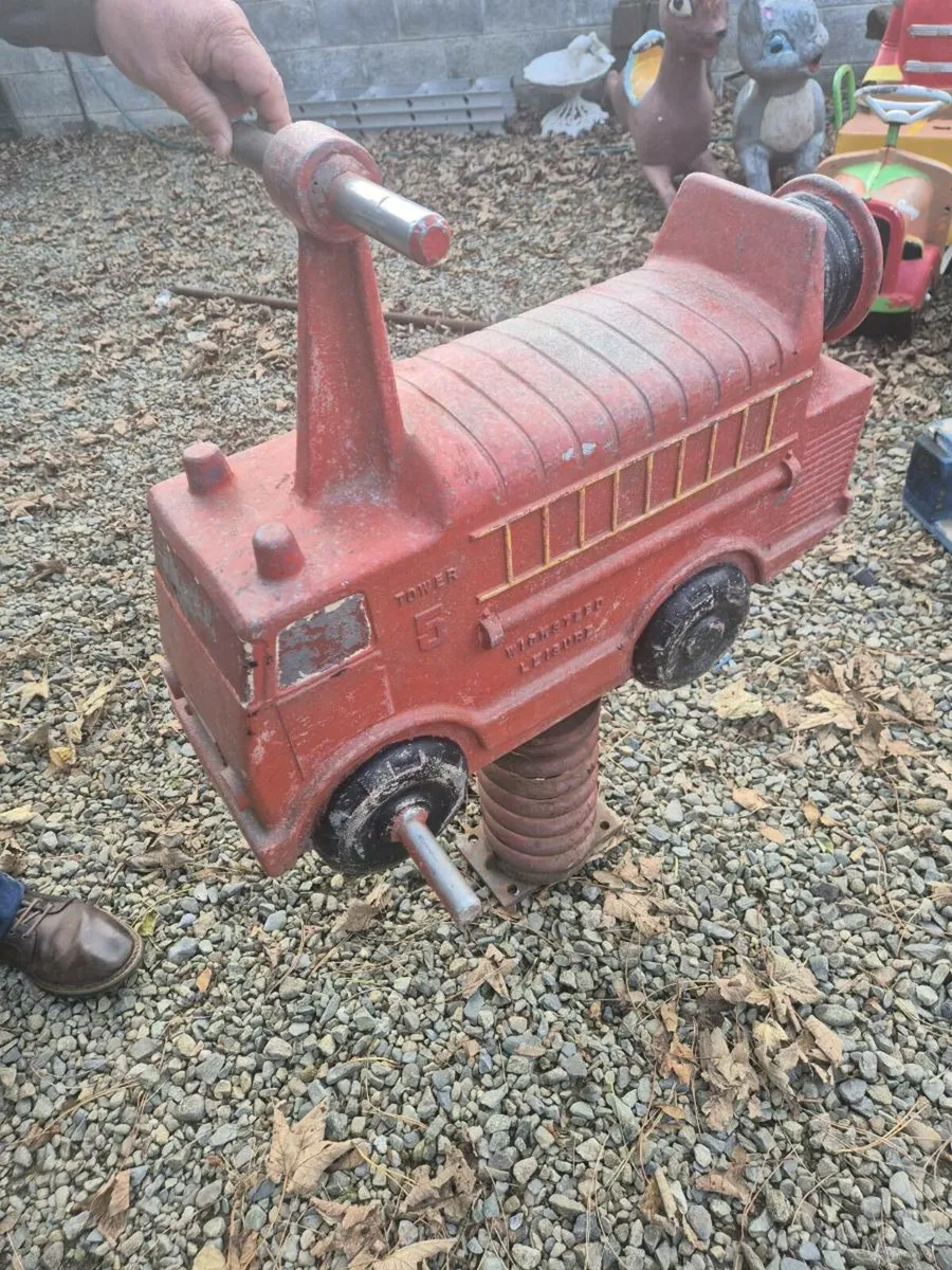 Fun fair amusement - Image 2