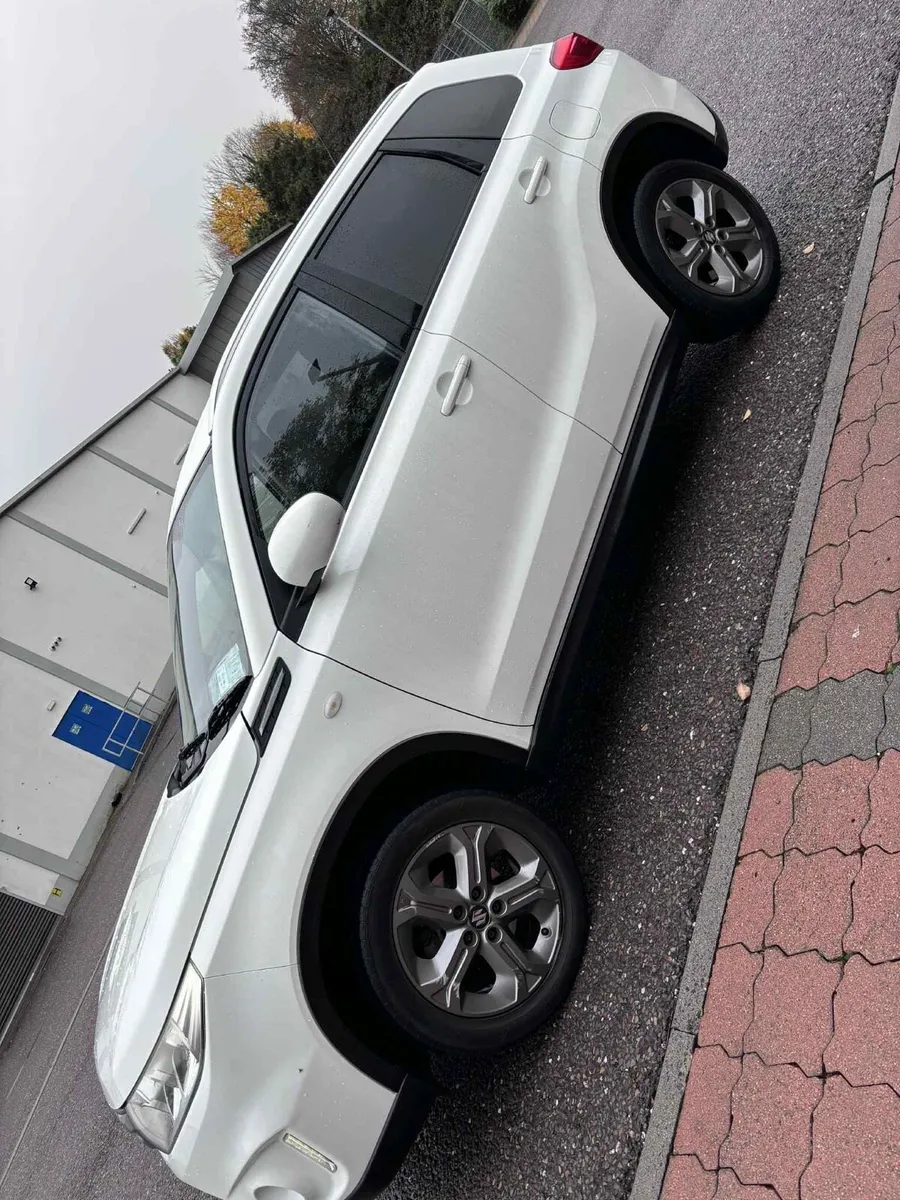 Suzuki Vitara - Image 4
