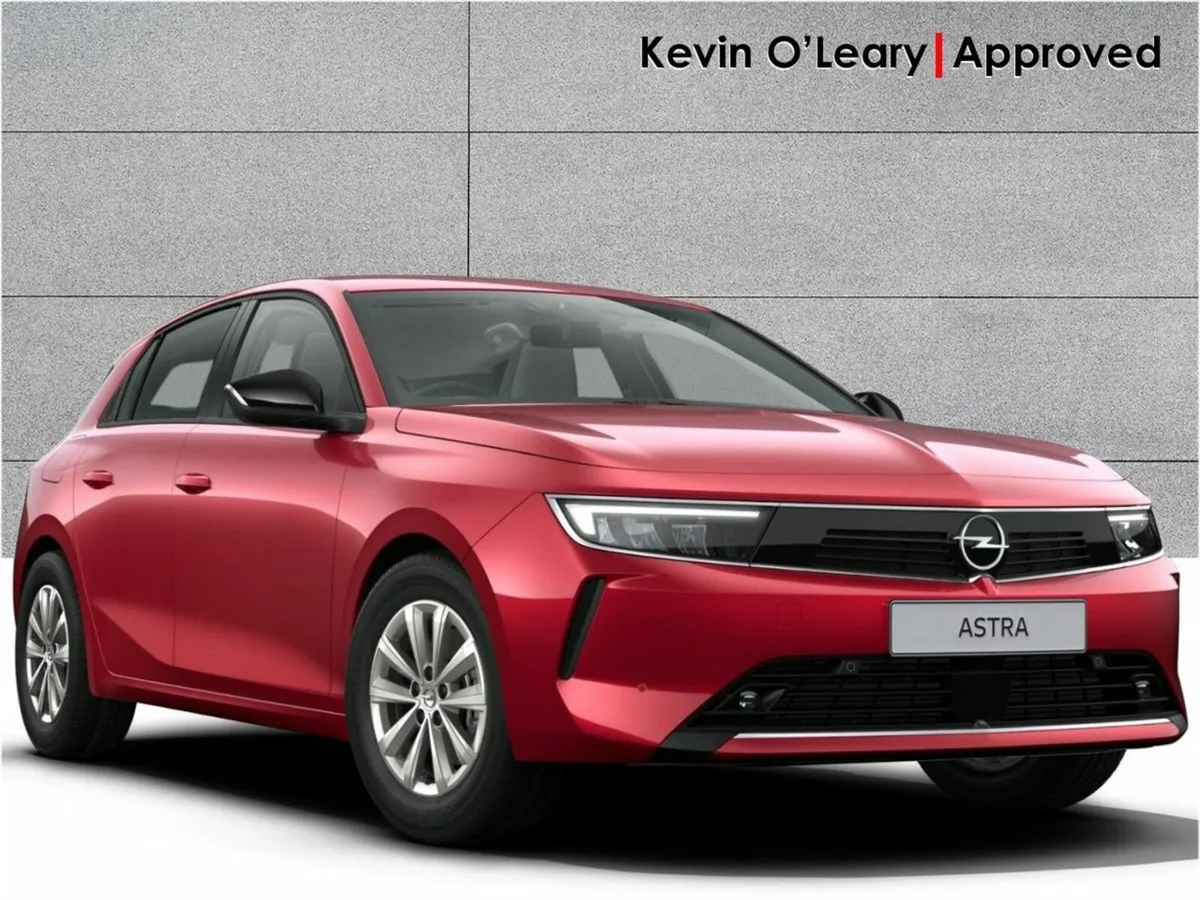 Opel Astra 1.2T SC - Image 1