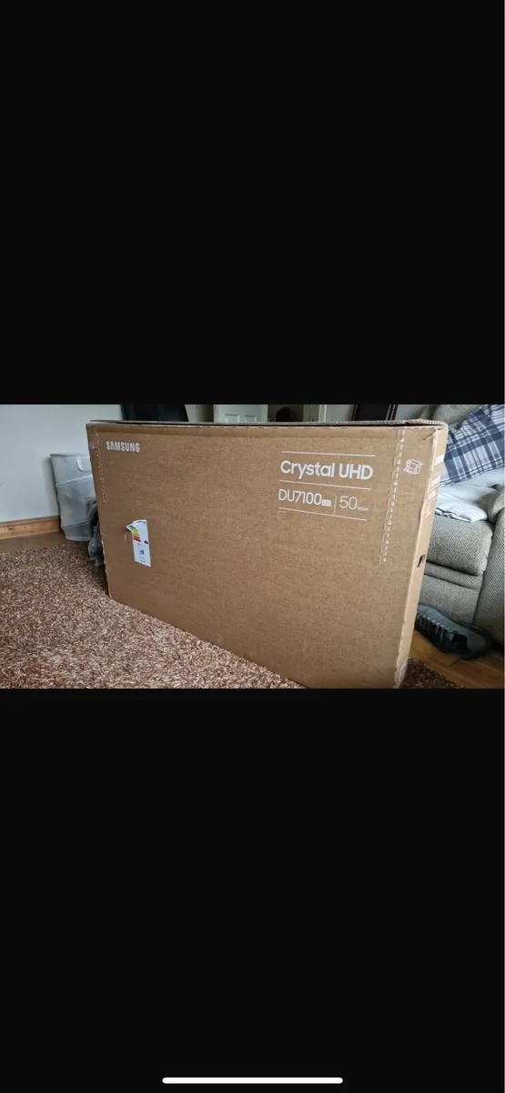 Samsung crystal UHD DU7100 50 Flat screen TV - Image 3
