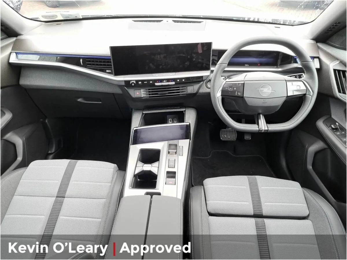 Opel Grandland EV GS  *100% ELECTRIC* - Image 2