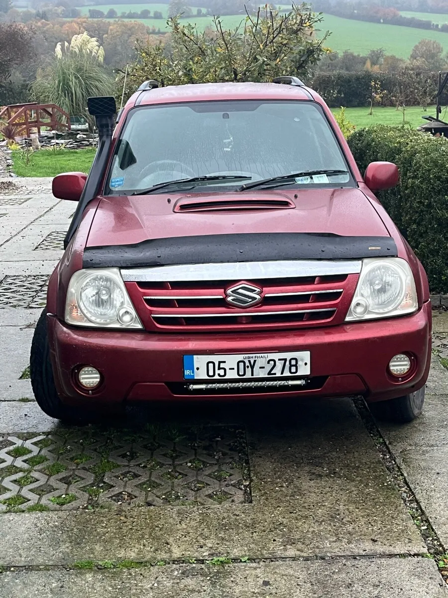 Suzuki Grand Vitara XL7 - Image 1