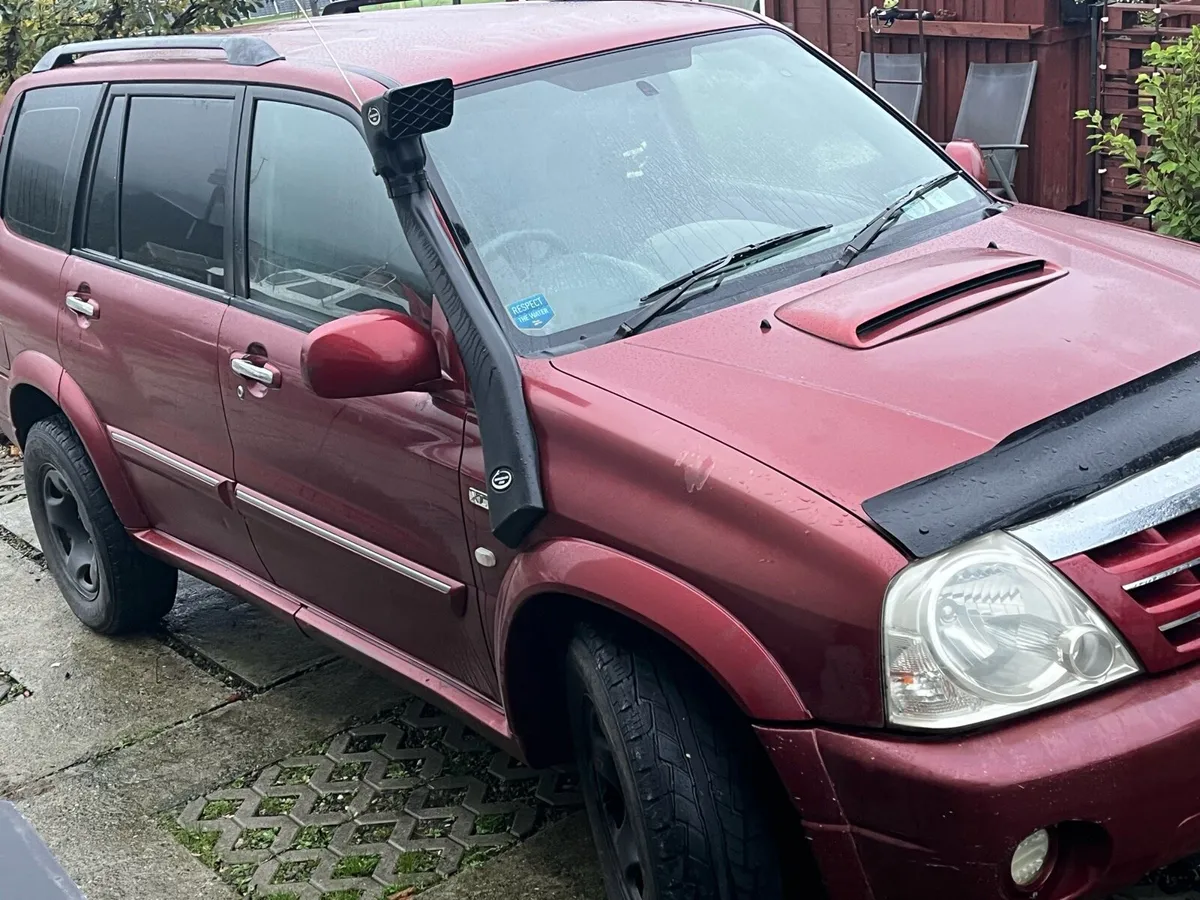 Suzuki Grand Vitara XL7 - Image 2