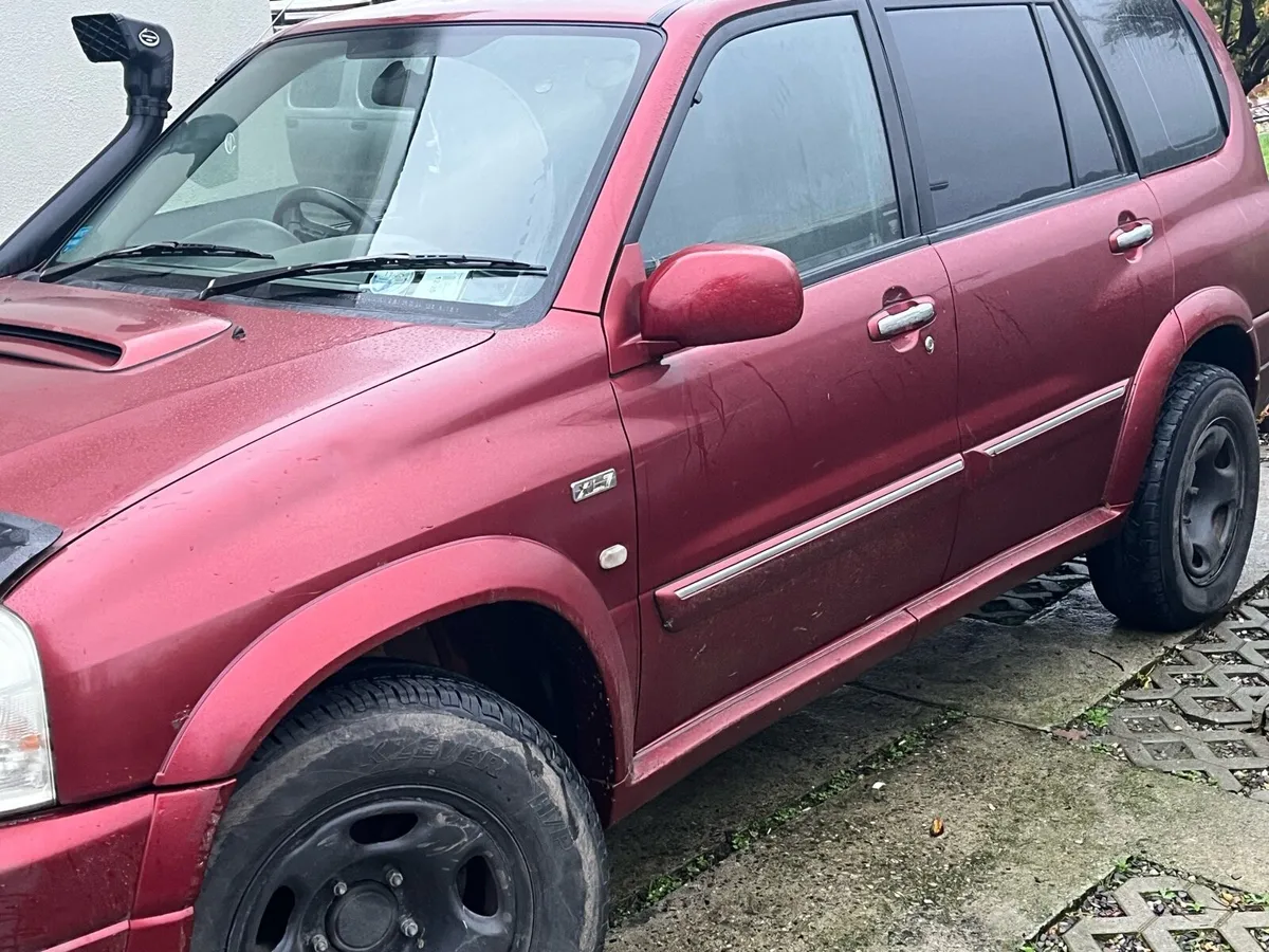 Suzuki Grand Vitara XL7 - Image 4
