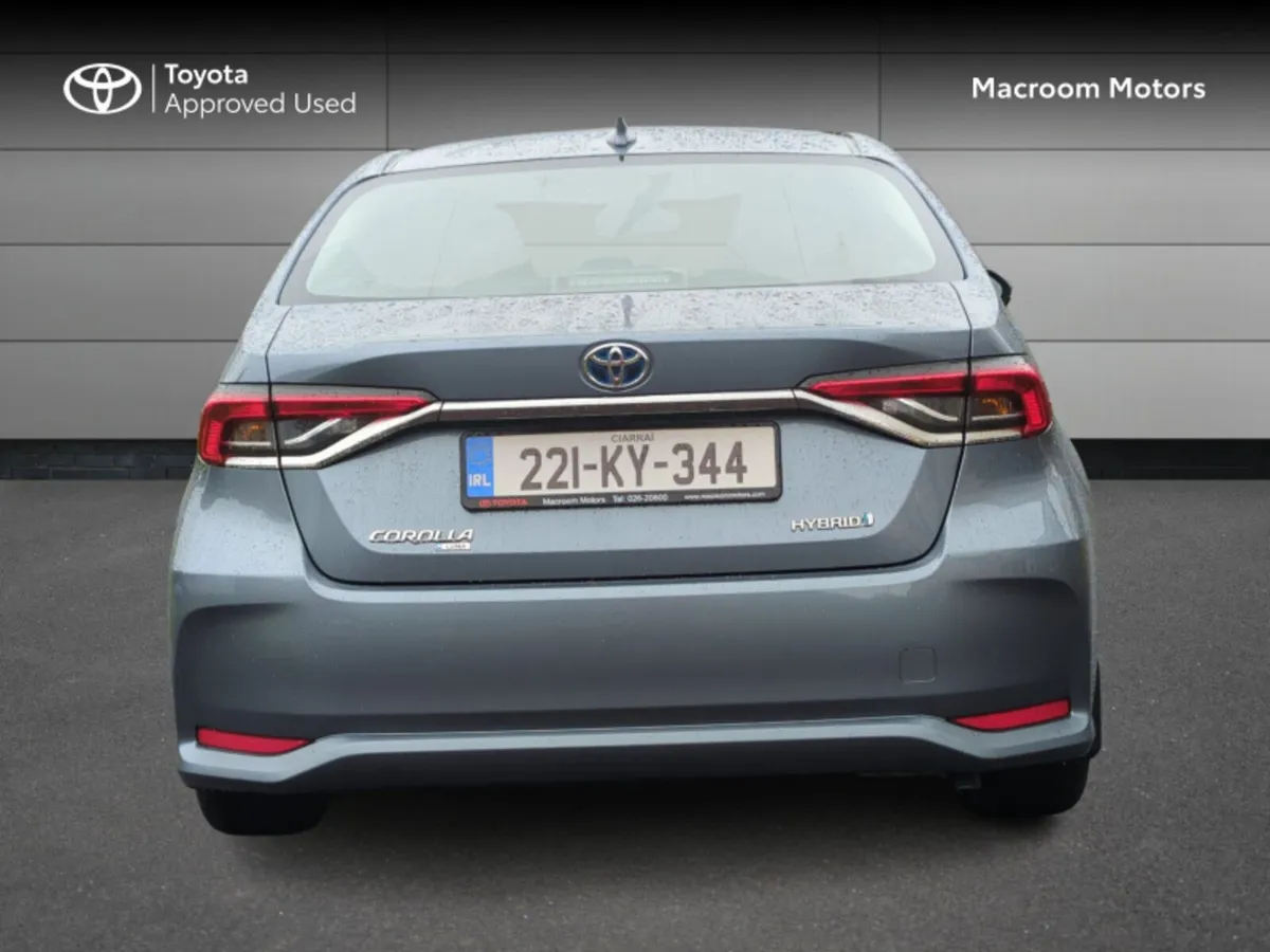 Toyota Corolla HYB LUNA SALOON 4DR AUTO - Image 4