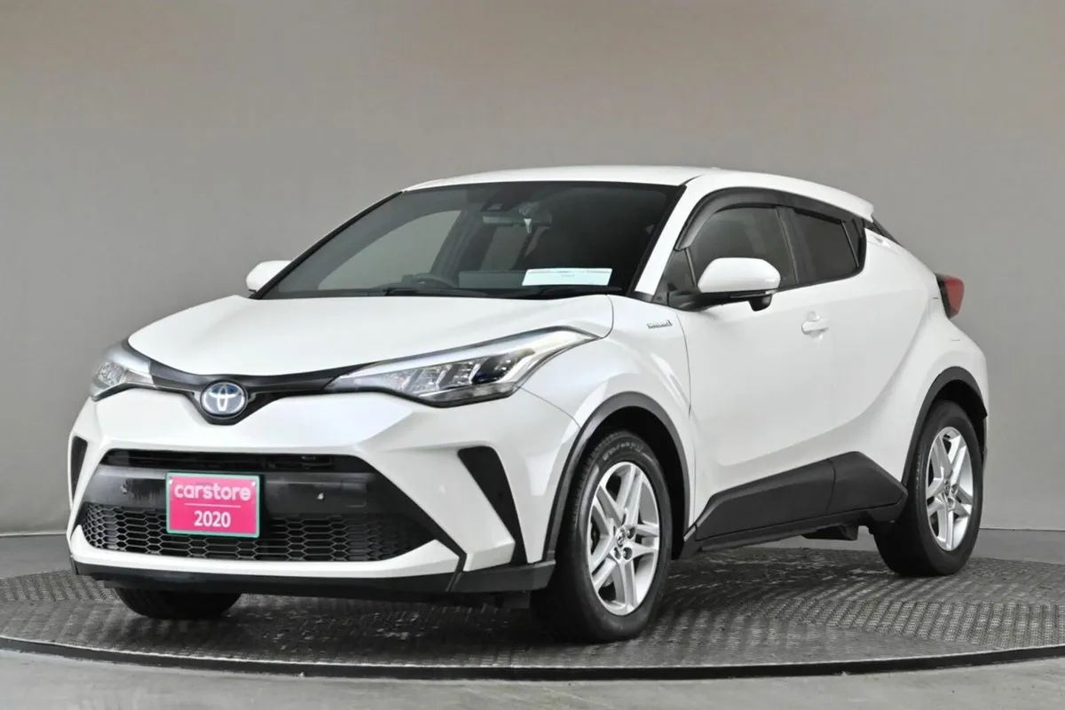 Toyota C-HR 1.8 HYBRID **HALF LEATHER**REVERSE CAM - Image 3
