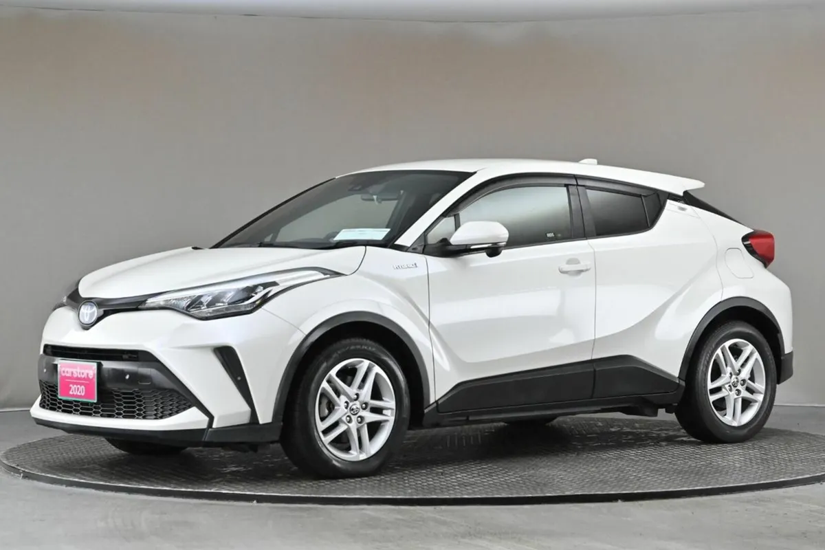 Toyota C-HR 1.8 HYBRID **HALF LEATHER**REVERSE CAM - Image 4