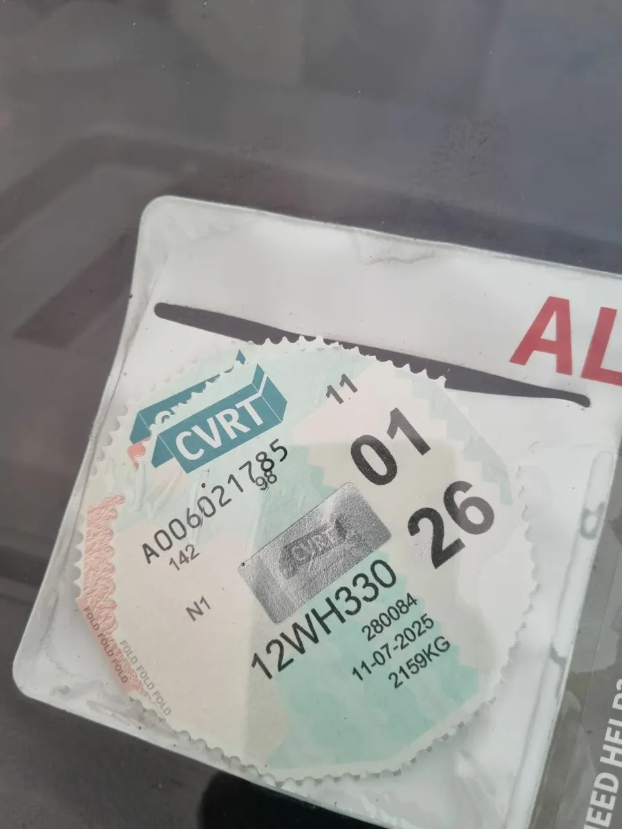 Volkswagen Caddy 2012 - Image 2