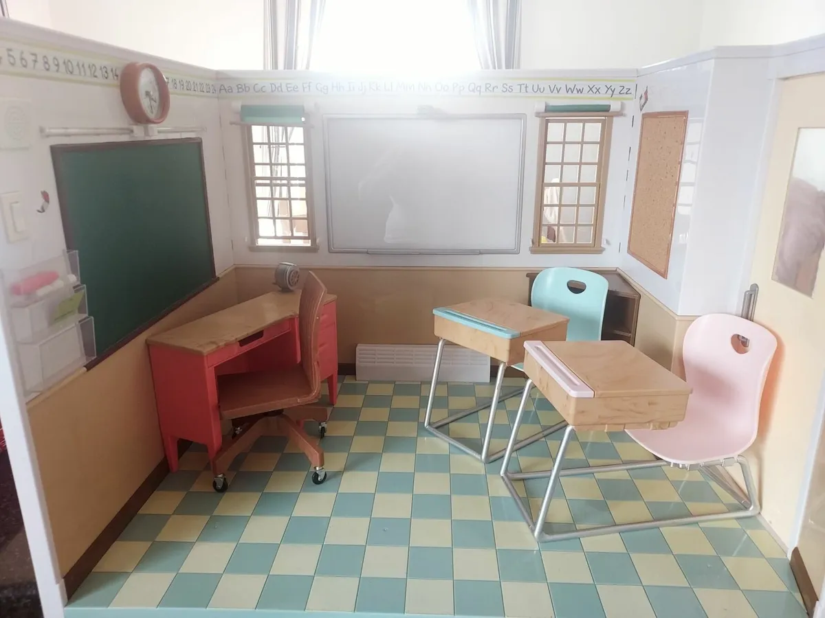 Our generation school set - Image 2