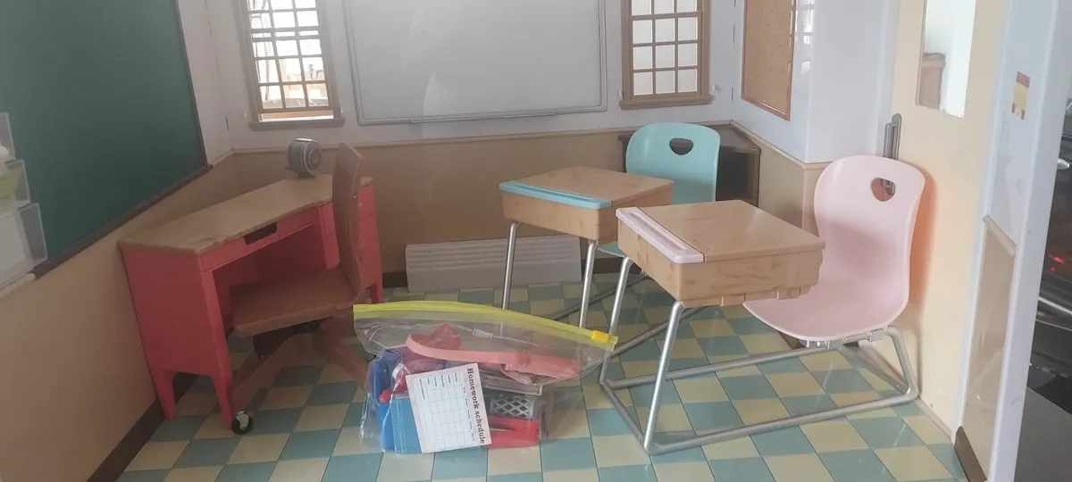 Our generation school set - Image 4