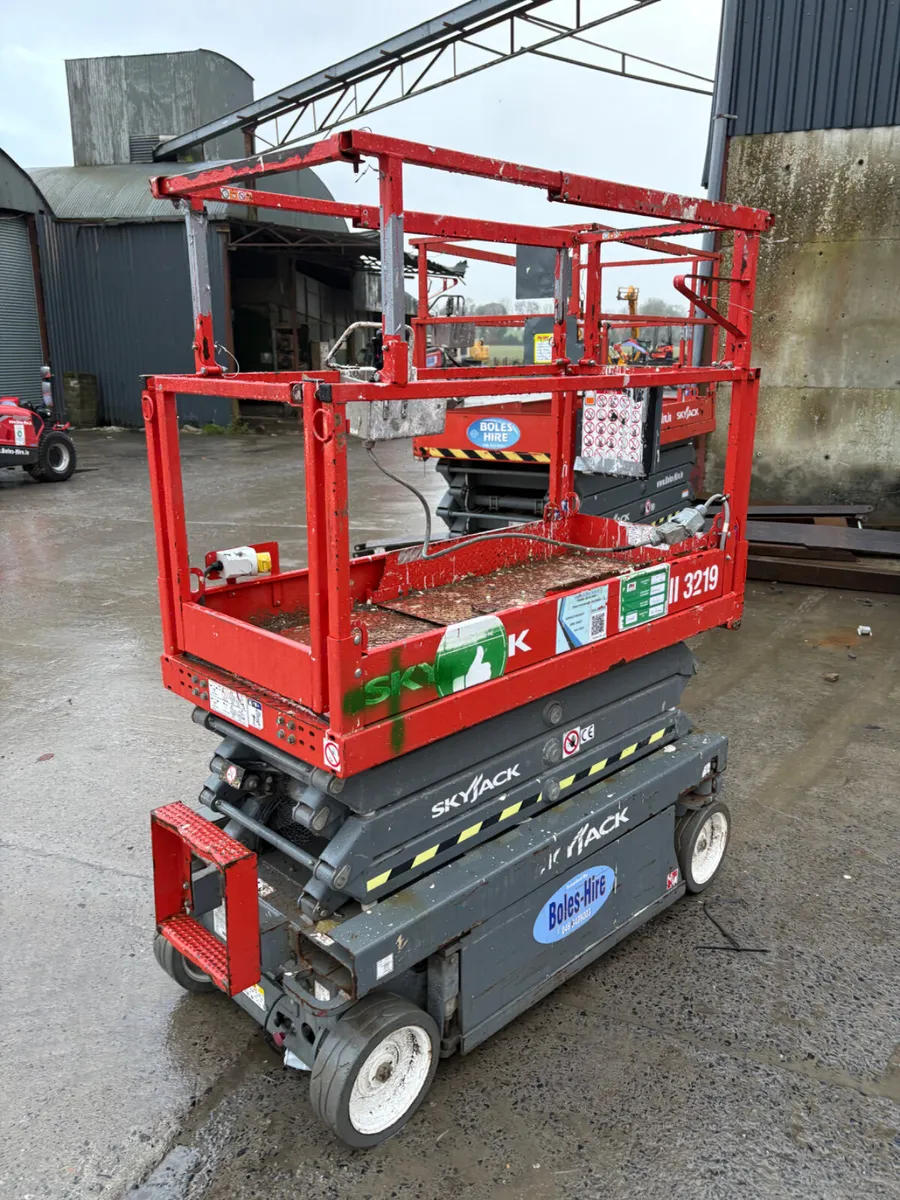 2020 Skyjack 3219 - Image 4