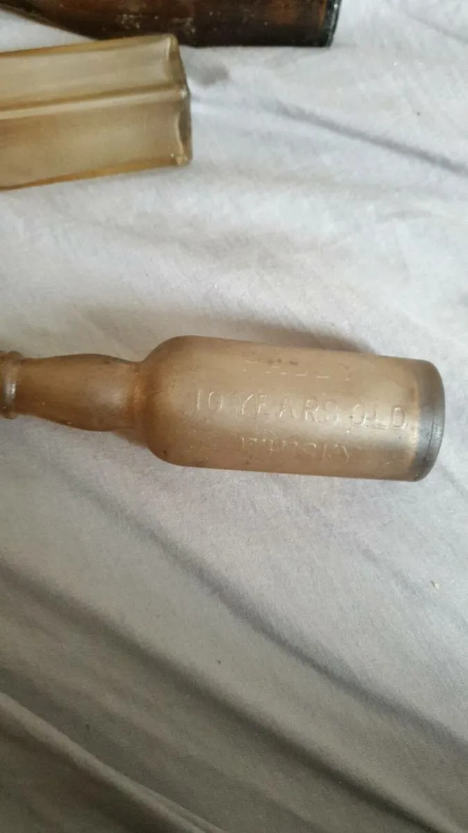 OLD CORK 1960S PADDYS  WHISKEY BABY  BOTTLE .. - Image 2