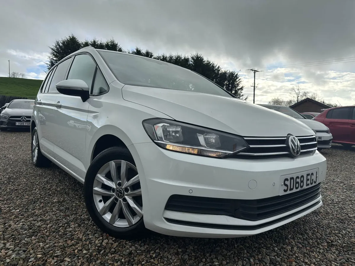 2018 VOLKSWAGEN TOURAN 1.6 TDI 115 SE FAMILY 5DR - Image 1