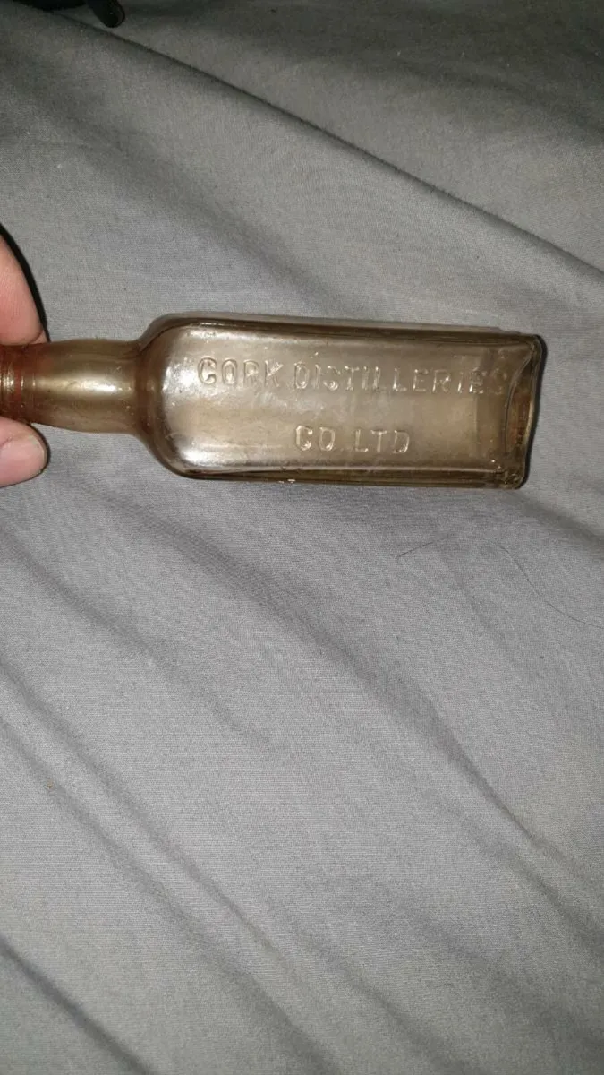 OLD CORK WHISKEY BABY  BOTTLE CORK DISTILLERY..