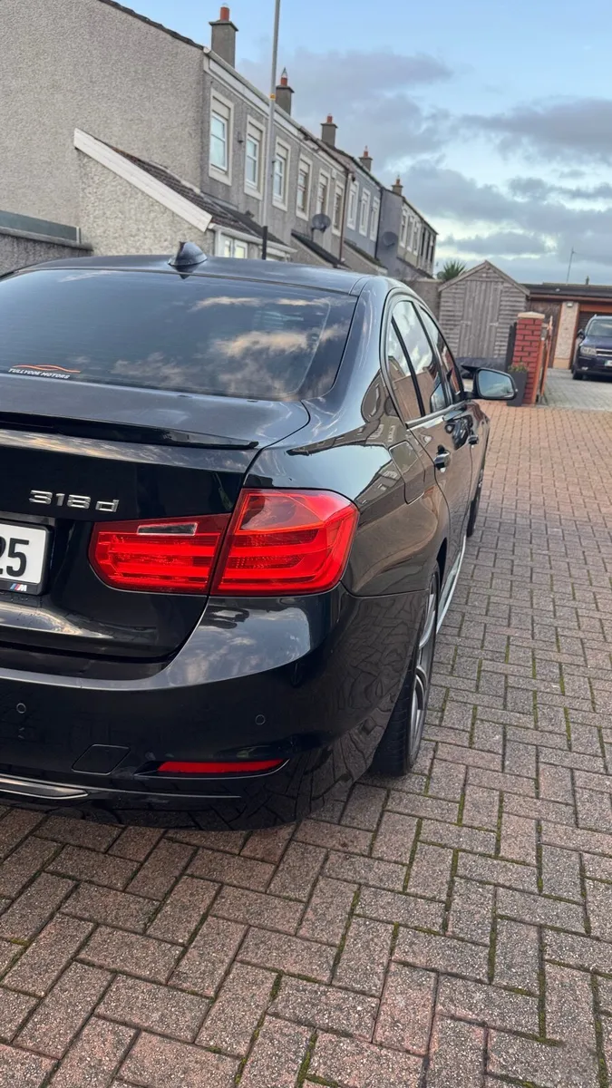 BMW 3-Series 2015 - Image 3