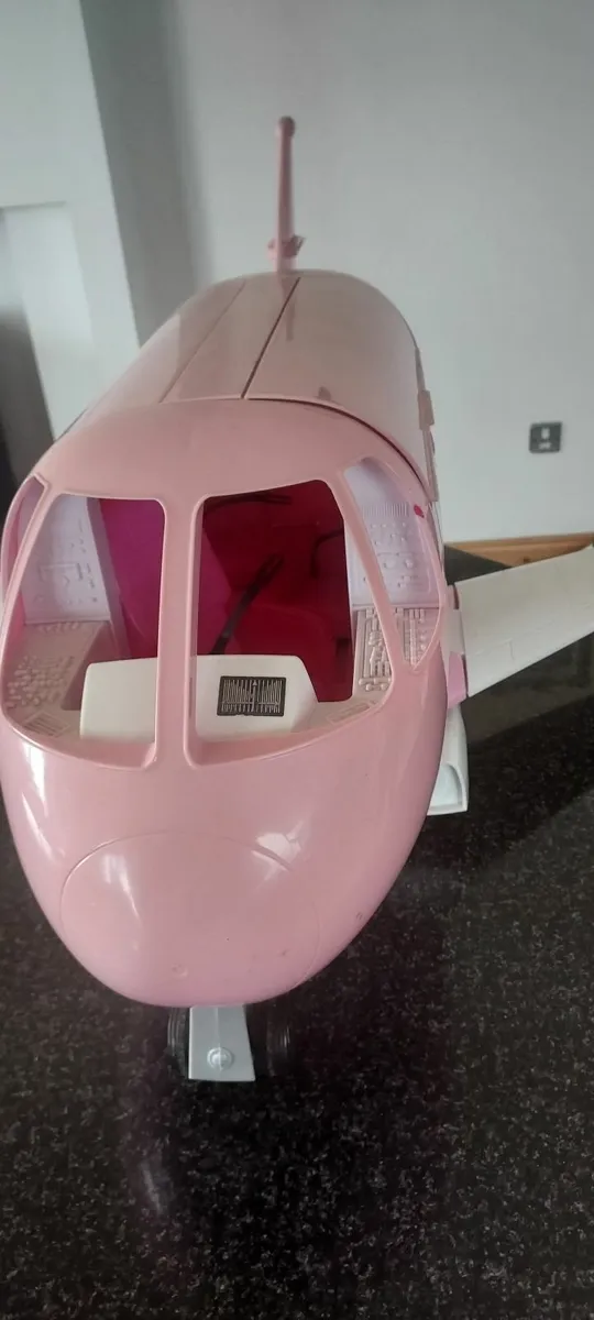 Barbie plane - Image 1