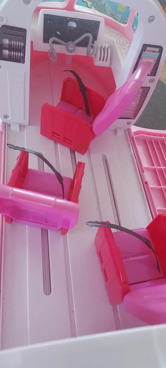 Barbie plane - Image 4