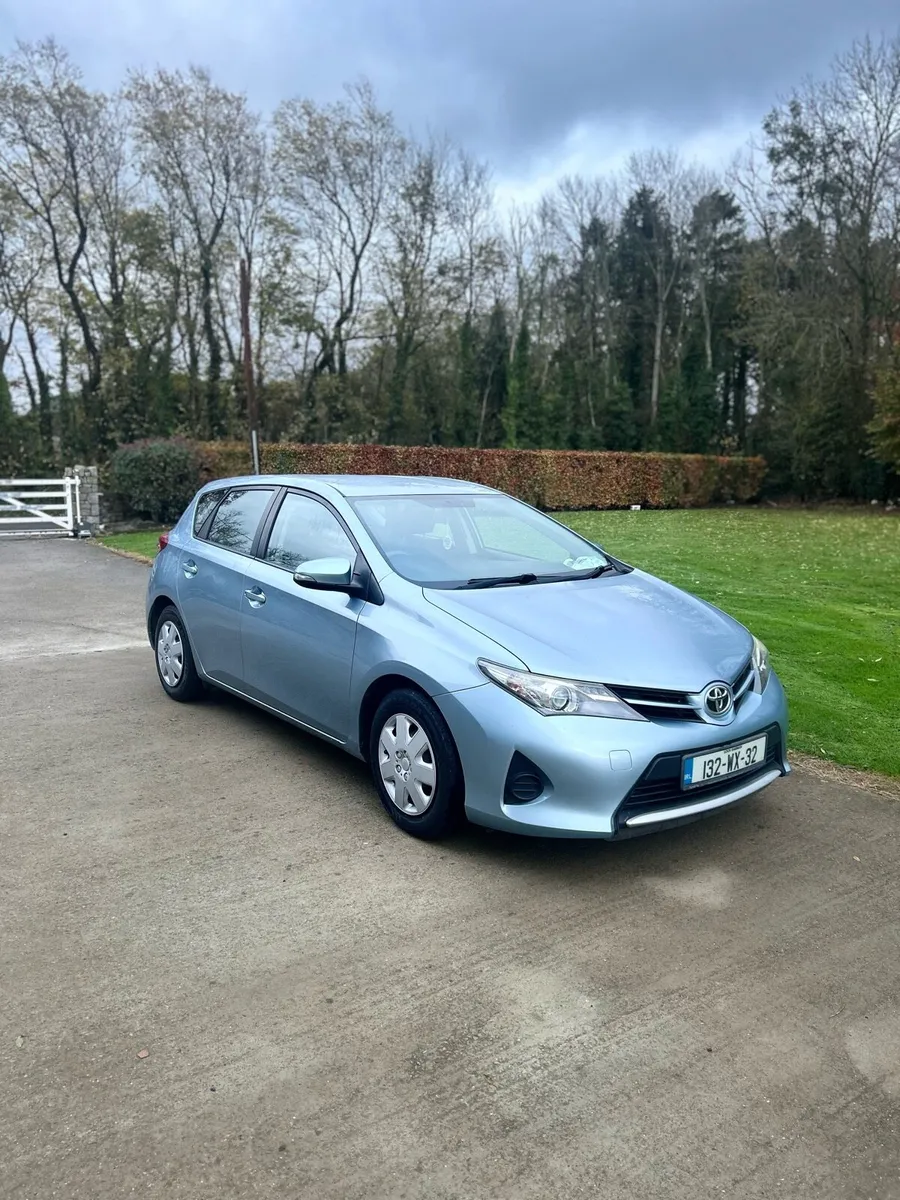 132 Toyota Auris Fresh NCT - Image 1