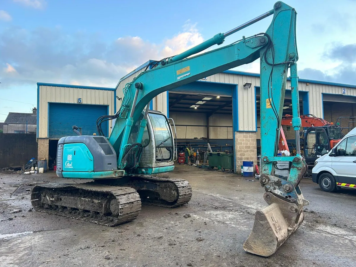 2003 Kobelco SK135 - MULLANS - Image 1