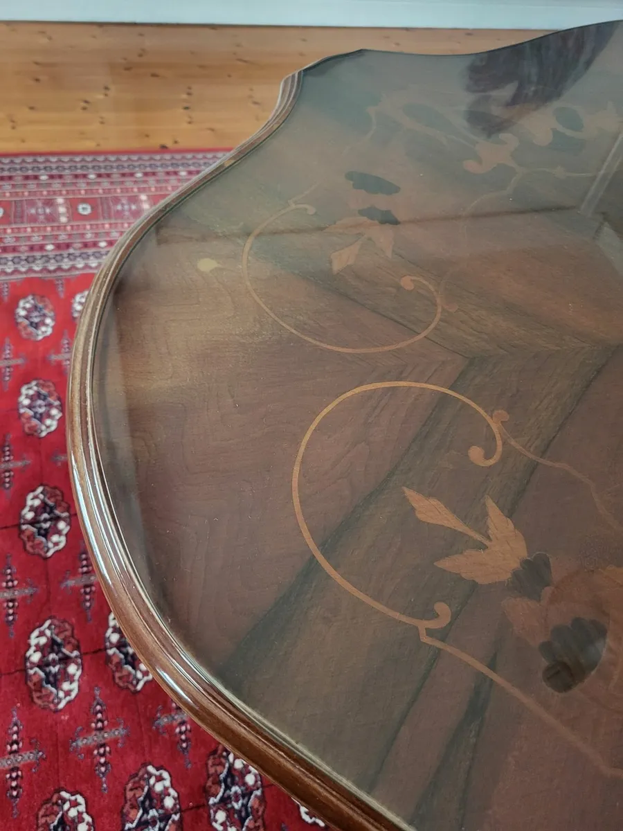 DINING / RECEPTION TABLE WITH GLASS TOP & 4 CHAIRS - Image 4