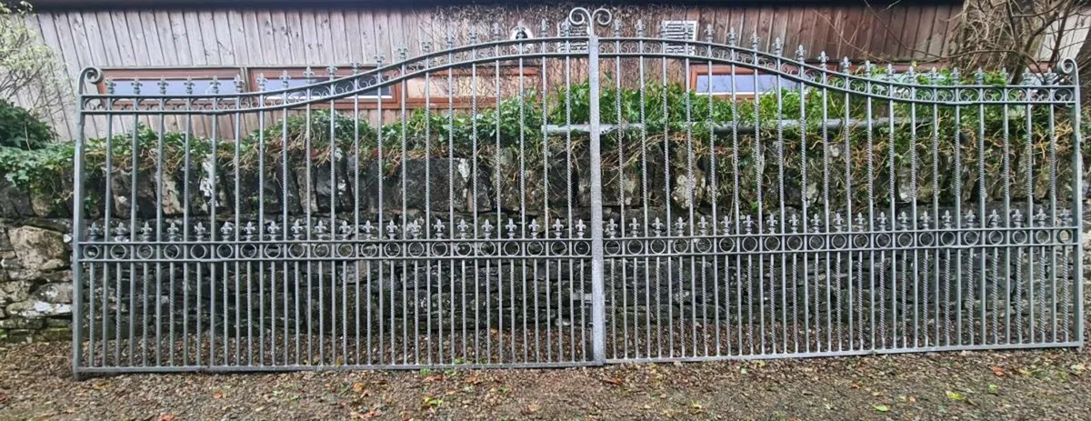 Gates 20 fr open - Image 2