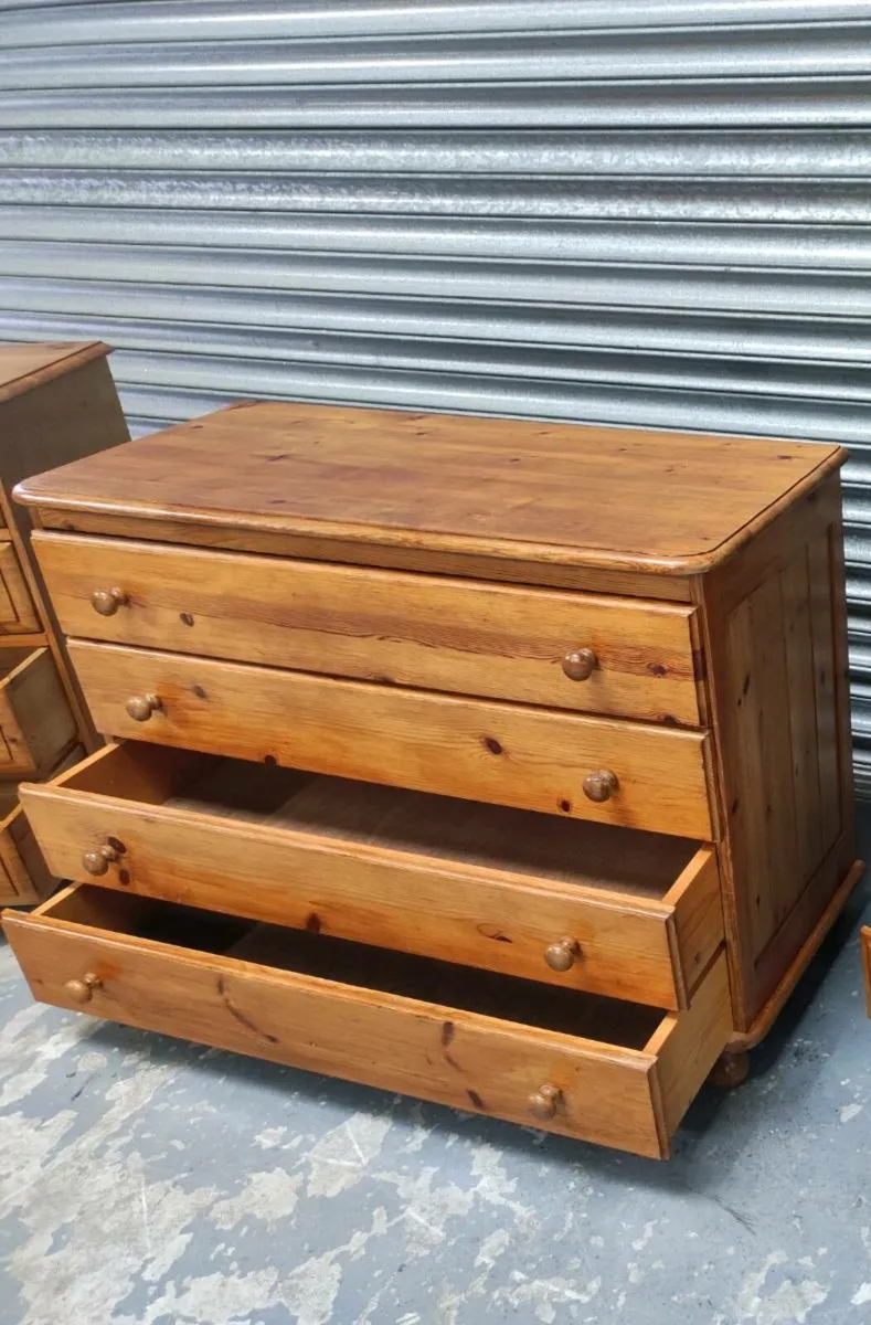 Pine chest of drawers *delivery - Image 3