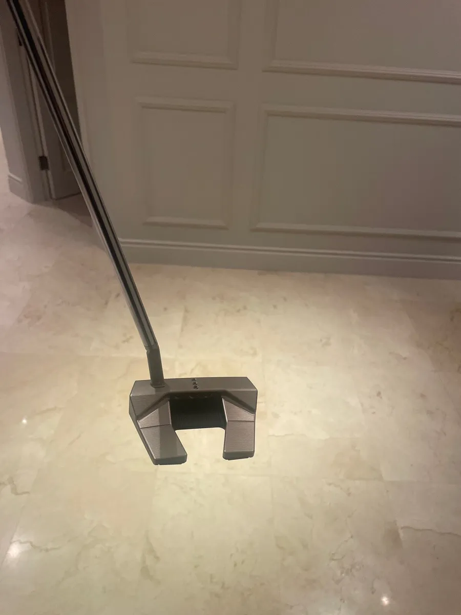 Clubs putter - Image 1