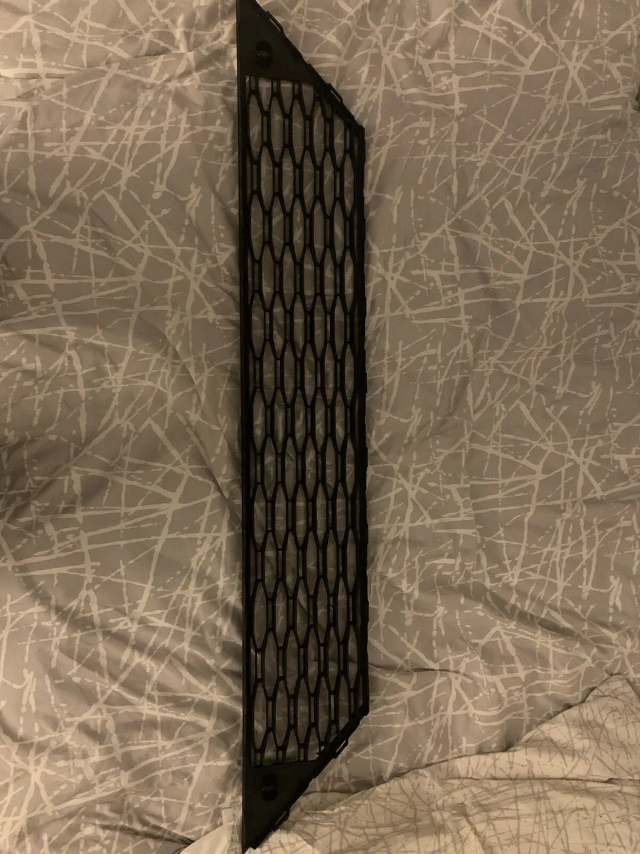 Seat Leon Fr 2013-2016 front grille - Image 3