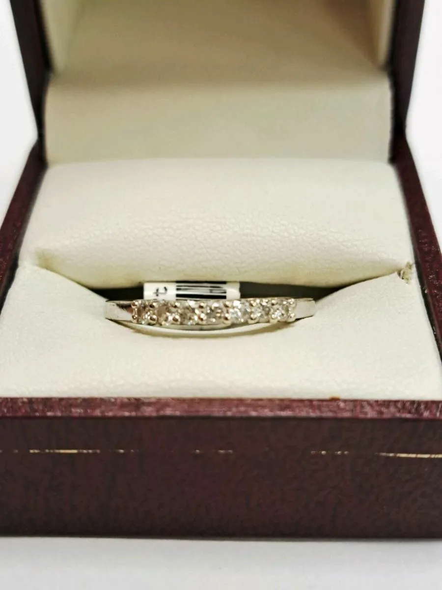 9K White Gold Diamond Ring 9CT - Image 1