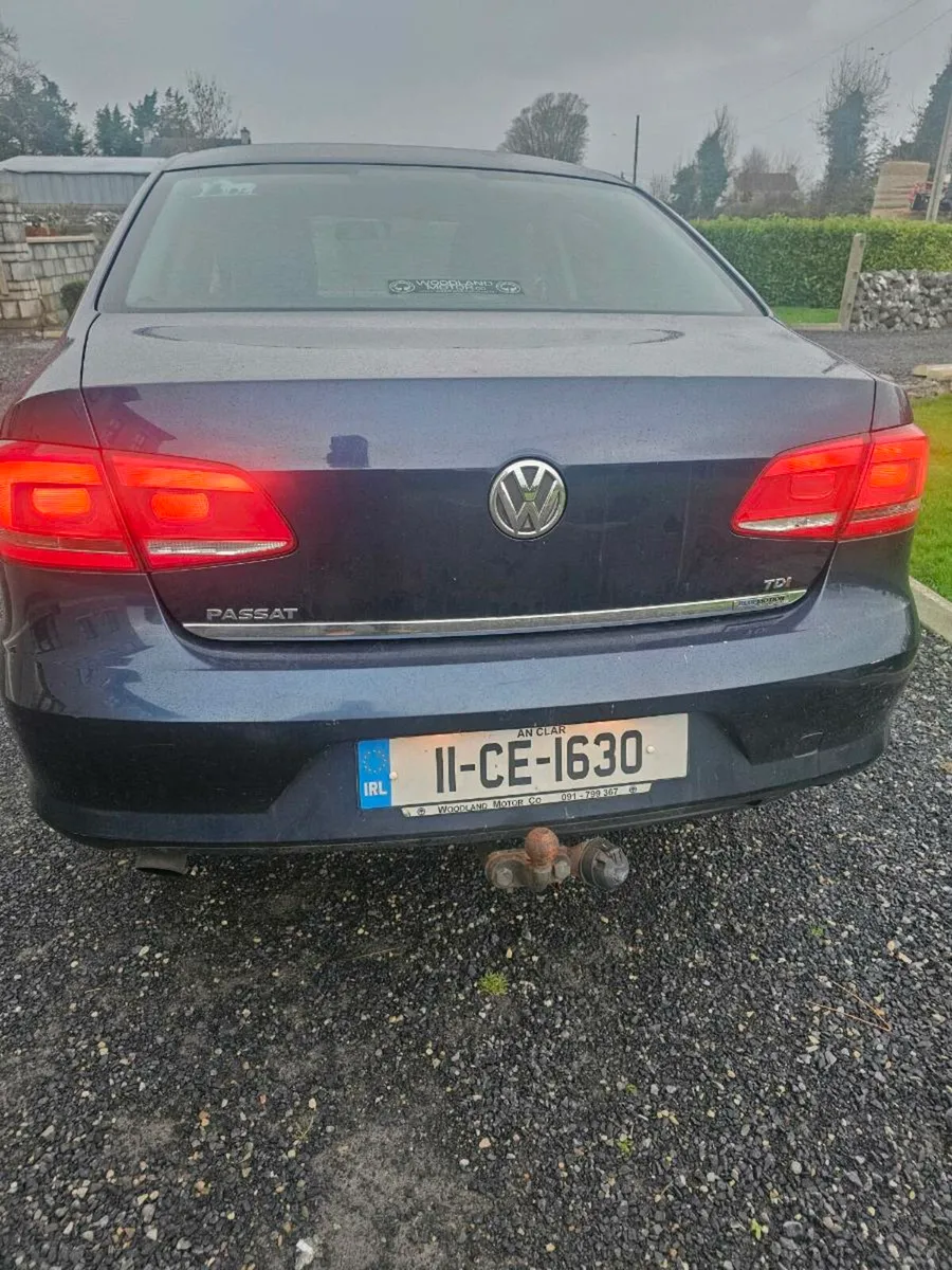 2011 Passat - Image 3